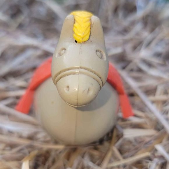 Vintage Hasbro Weeble Wobble West Western Ranch Horse & Blonde Flower Girl - Picture 3 of 13